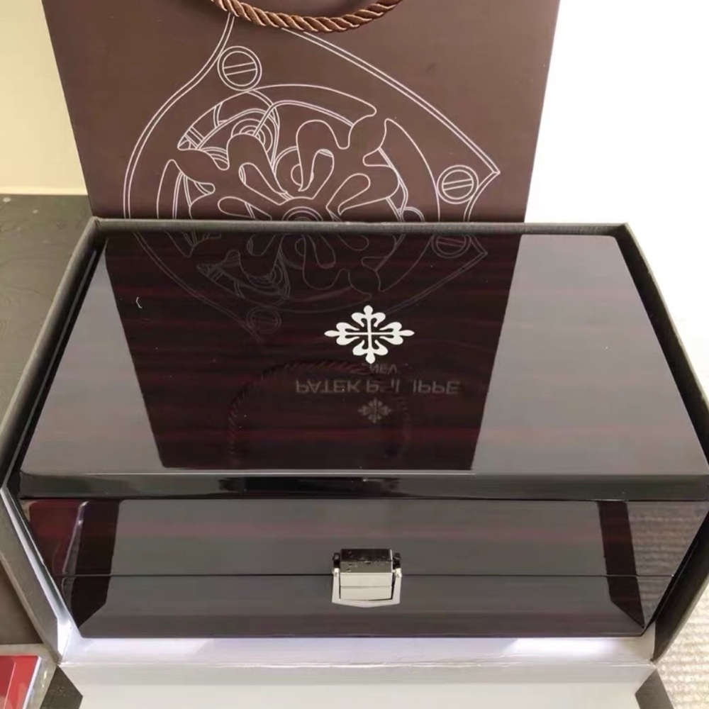 Patek Philippe Black Gloss Wood Watch Presentation Box